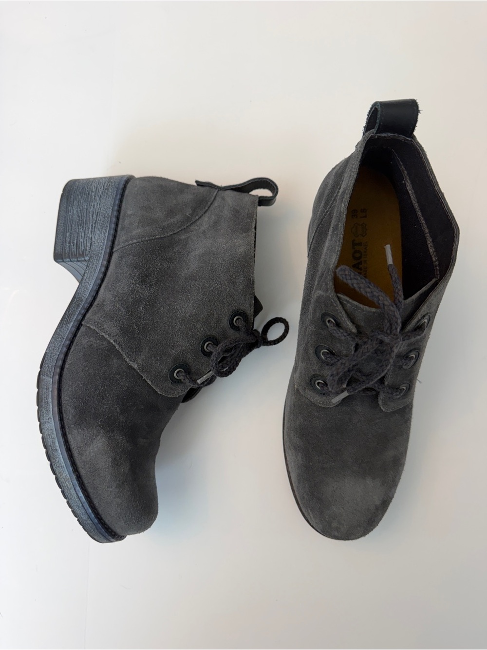 Women's Naot Love boots in Oily Midnight, Size 39/8.5